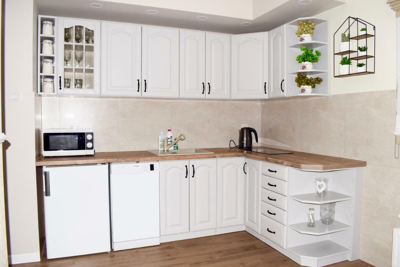 Appartamento Kolobrzeg Apartament 2 Pokojowy Bursztynowe Esterno foto