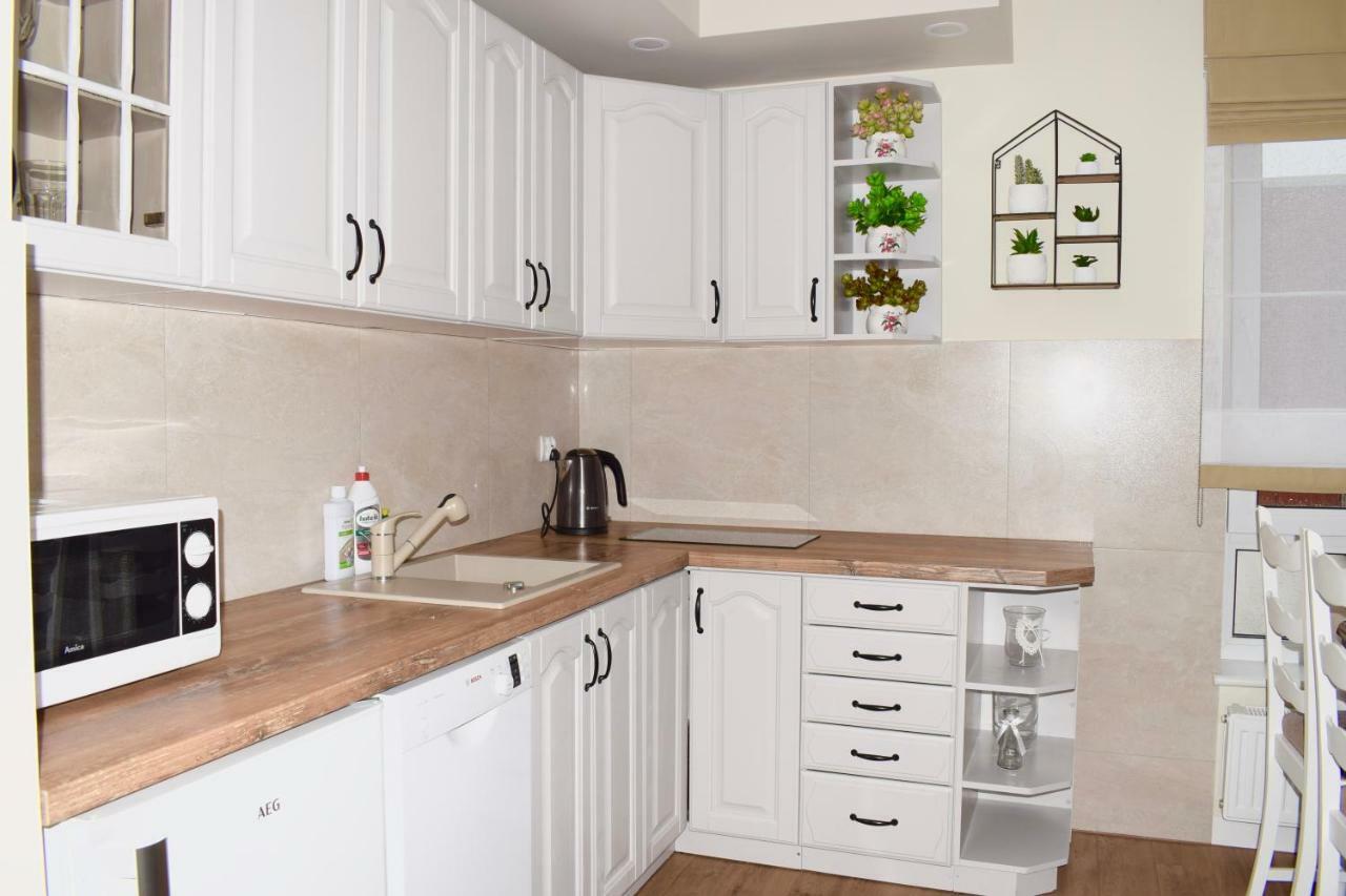 Appartamento Kolobrzeg Apartament 2 Pokojowy Bursztynowe Esterno foto