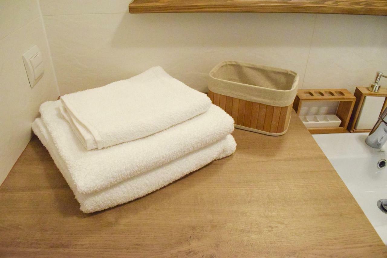 Appartamento Kolobrzeg Apartament 2 Pokojowy Bursztynowe Esterno foto